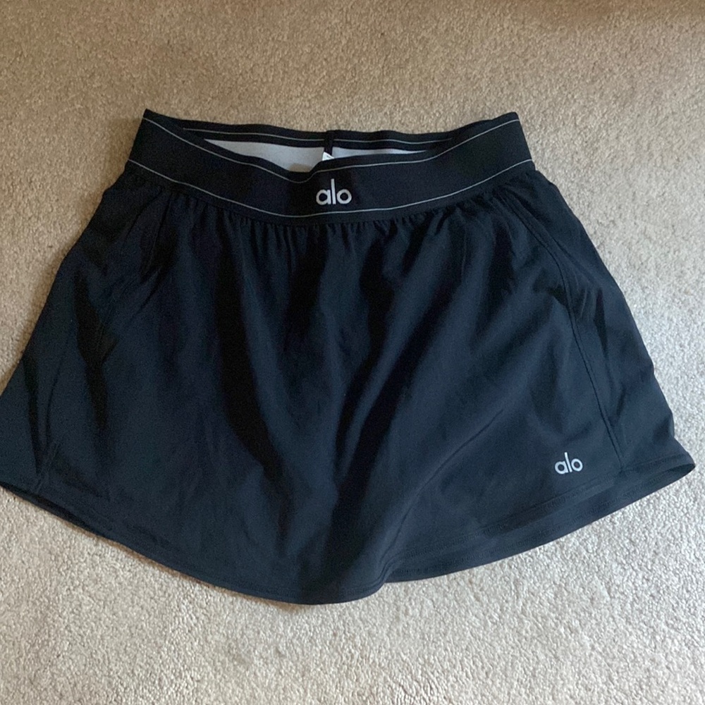 alo yoga match point skirt